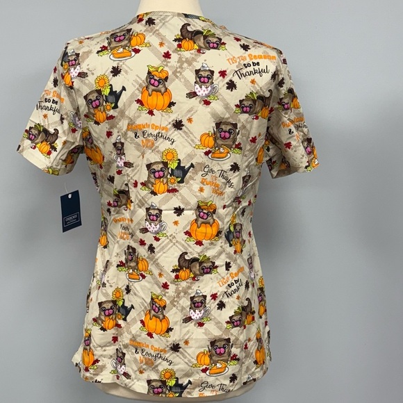 NWT Thanksgiving Scrub Top M  Pugs Pumpkin Spice Scrubs Cherokee Dogs Autumn - Picture 2 of 6